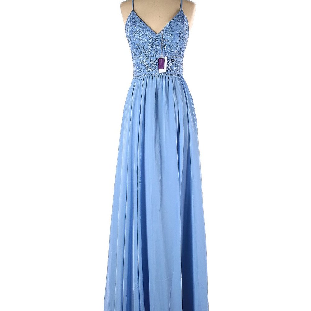 Elegant Blue Lace Evening Dress